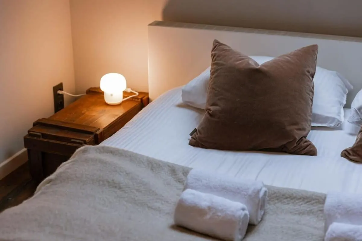 Huswell - Charming Urban Retreat, 15 Minutes From Station Villa Antwerpen Vakantiehuis