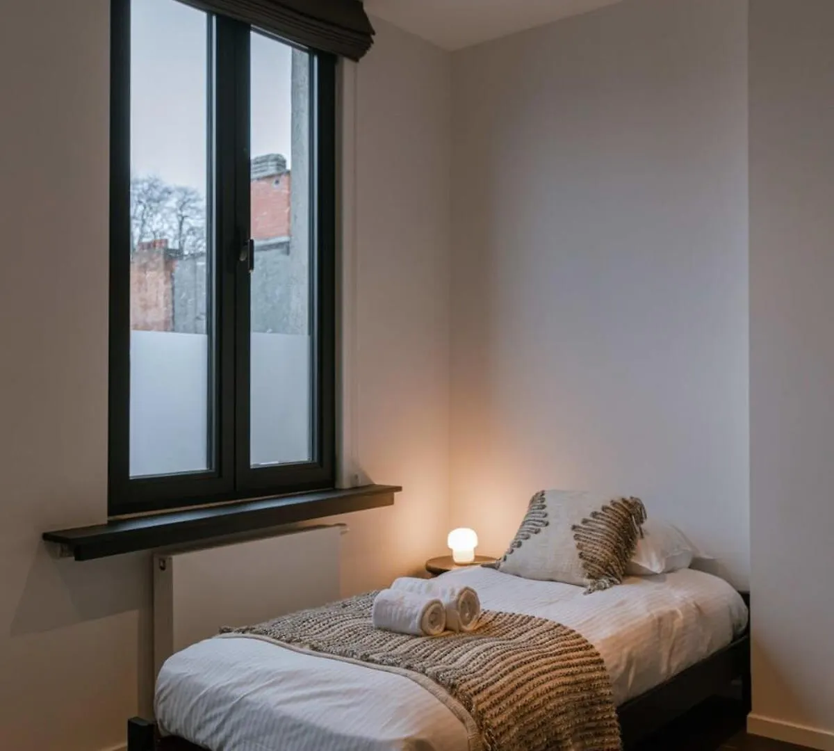 Huswell - Charming Urban Retreat, 15 Minutes From Station Villa Antwerp